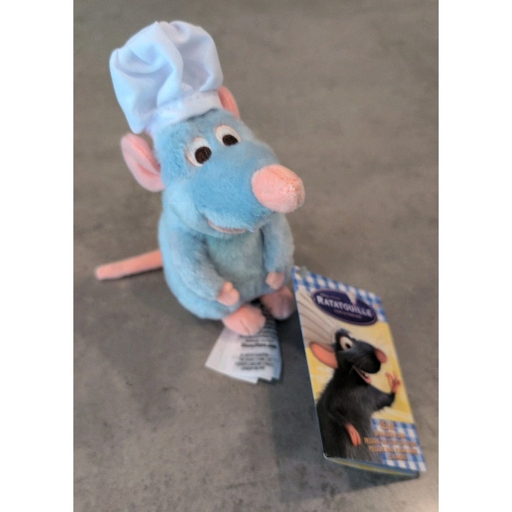 Authentic Disney Parks Ratatouille Remy Magnetic Shoulder Plush ~ NWT
